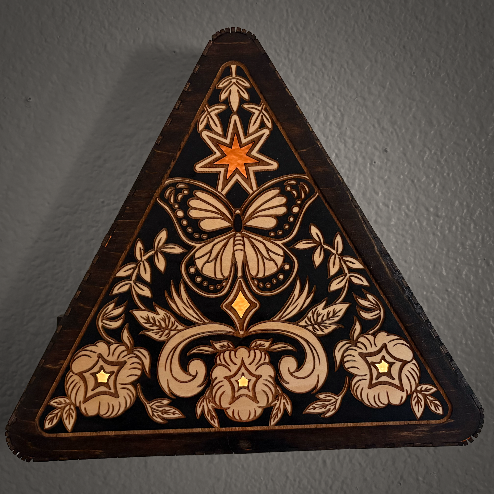 Monarch Engraved Wall Light