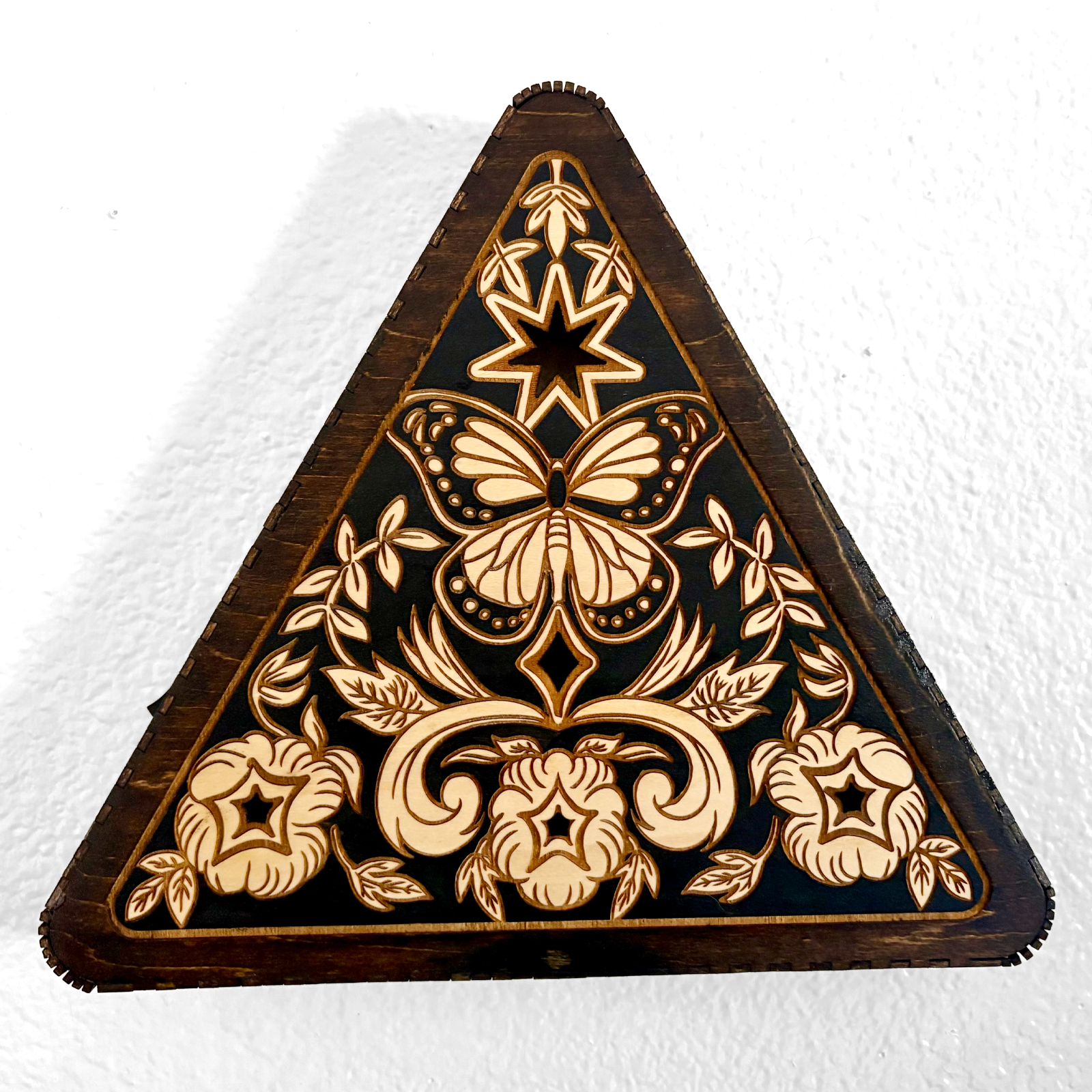 Monarch Engraved Wall Light